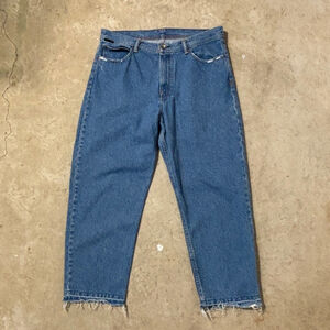 BDG Straight Leg Cut Off Jeans Blue Women’s Size 33 Zipper Fly Raw Hem